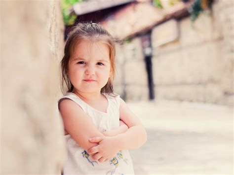 무료 이미지 집 밖의 사람들 사진술 아이 귀엽다 초상화 모델 봄 어린이 어린 시절 미소 얼굴 눈 유아