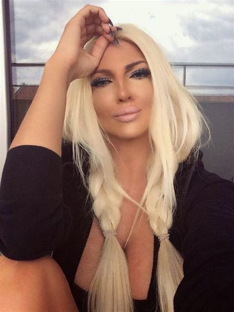 Picture Of Jelena Karleusa Jelena Karleuša Long Blonde Hair Long Hair Styles