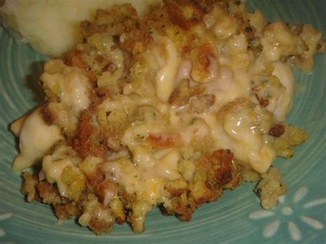 CHICKEN STOVE TOP STUFFING CASSEROLE 4 Boneless Chicken Breasts Can