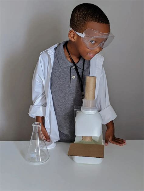 Easy to Make DIY Scientist Costume for Kids