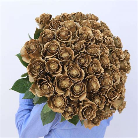 Golden Rose Bouquet Delivery | Luxury Roses | Rosaholics.com