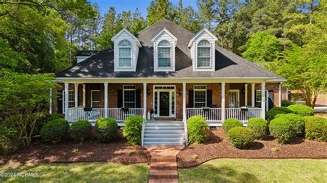 Moore County, NC Homes for Sale with Swimming Pool | realtor.com®