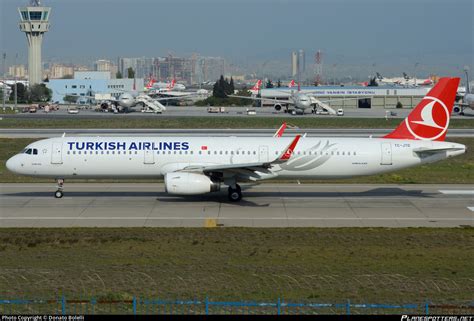 Tc Jtd Turkish Airlines Airbus A Wl Photo By Donato Bolelli