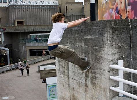 The Ultimate Beginner’s Guide to Parkour Parkour Moves, Parkour ...