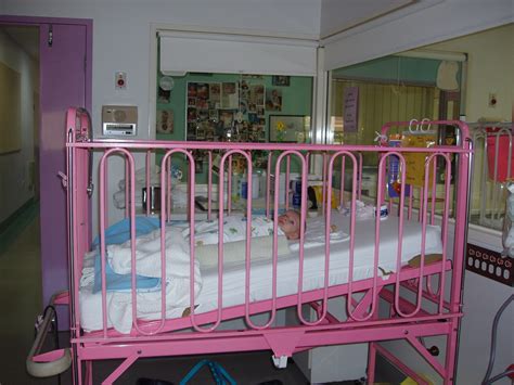 A Mom's Perspective on Baby Reflux & Lack of Sleep | DrGreene.com