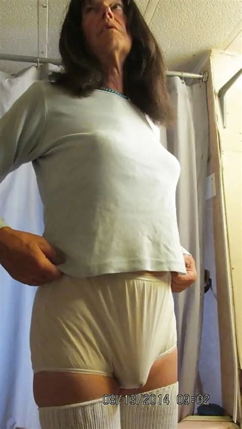 Donna Chassie Honeyflow Kitchen Sissy Doing A Man S Dishes Nude Pics XHamster