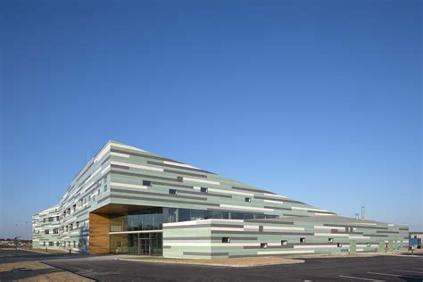 Medical Rehabilitation Center • Architecture ByNature