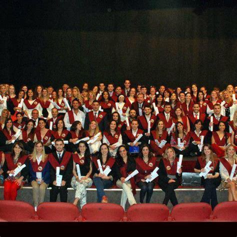 Más de 400 alumnos se graduaron en la Universidad FASTA