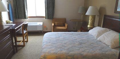 Nisswa Inn & Suites Hotel Room Choices - MN Family Hotel - Brainerd