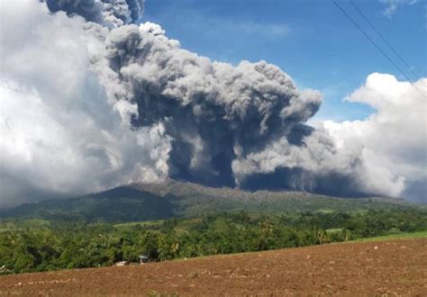 Over 9 400 Evacuated After Kanlaon Volcanos Eruption OCD