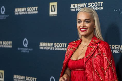 Rita Ora I Taika Waititi Spotykaj Si Od Miesi Ca Dziennik Pl