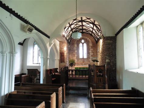 Interior Church Of St John The Baptist © Roger Cornfoot Cc By Sa2