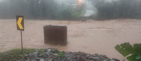 Forte Temporal Atinge Diversas Cidades Do RS E Causa Estragos Lucox Cl