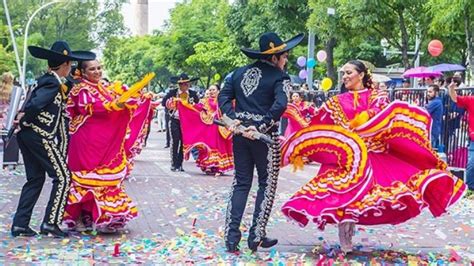 Exploring Mexico's Rich Culture: A Holiday Adventure - Fleepbleep