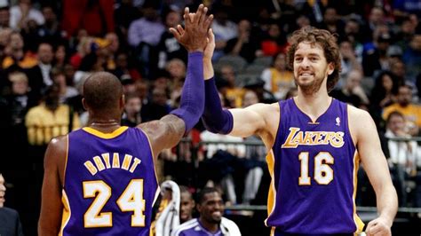 Los Lakers Logran Su Primer Triunfo Como Visitantes