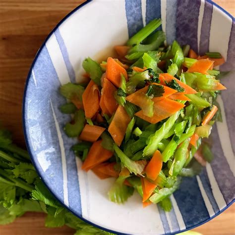 Got Carrots And Celery Try This Delicious Stir Fry Lin S Chinese Kitchen