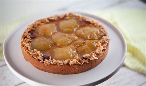 Recipe From Everyday Gourmet With Justine Schofield Pear And Almond Tart Baked Pears Sweet Pie