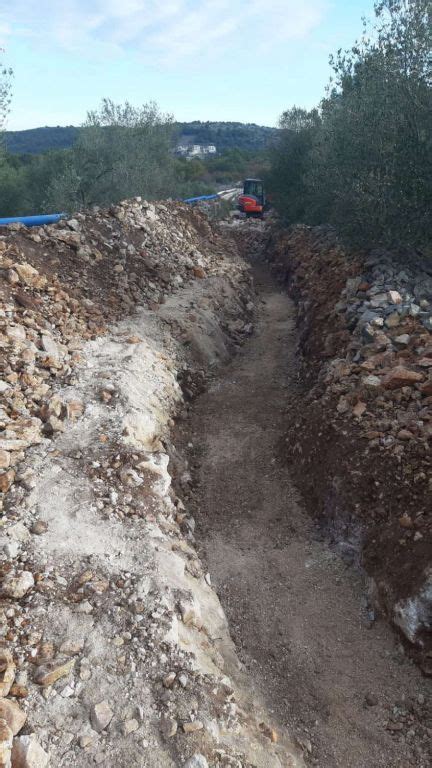 Radovi na novoj vodoopskrbnoj mreži u zaseoku Burići Općina Bilice