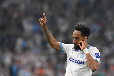 OM Pierre Émerick Aubameyang élu meilleur joueur africain de Ligue 1