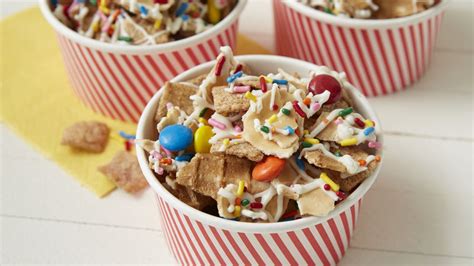 Cinnamon Toast Crunch™ Waffle Cone Snack Mix Recipe