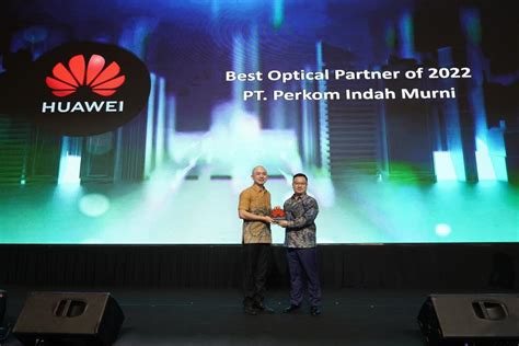 Perkom Wins The Best Optical Partner Of The Year Award From Huawei