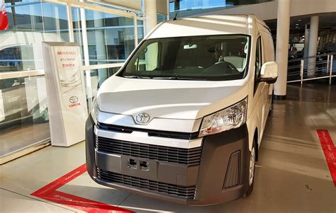 Toyota Hiace el nuevo furgón de la marca llegó a Mendoza Toyota Hiace