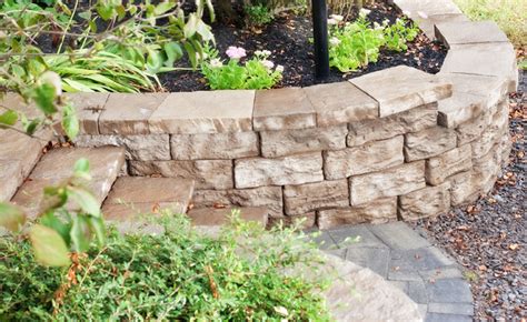 Retaining Walls Klassisch Garten New York Von Twin Oaks Lawn