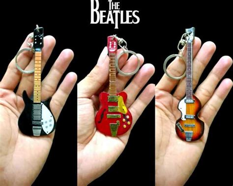 Gantungan Kunci Gitar Band The Beatles Fullset Lazada Indonesia