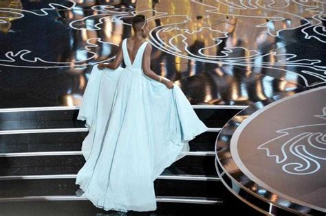 Oscar 2024 Los Vestidos Más Impactantes En La Historia De La Alfombra Roja Caras