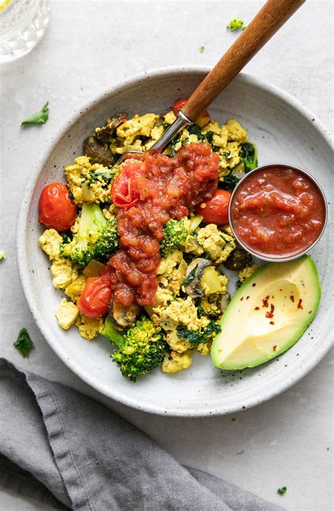 Southwest Tofu Scramble Quick Easy The Simple Veganista