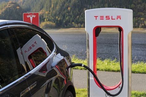 Tesla Model 3 Charging Efficiency Hits 10km KWh