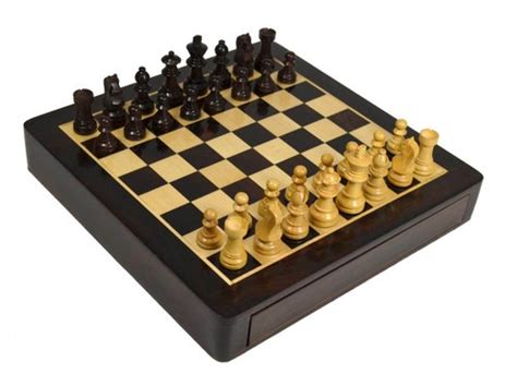 Wooden Magnetic Travel Chess Set