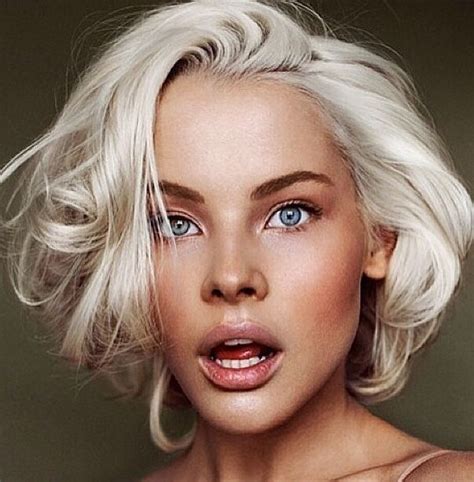 Short Hairstyles Platinum Blonde Hair Fashion Style