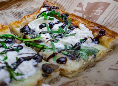 Mushroom And White Sauce Puff Pastry Pizza Lola Jay Yum