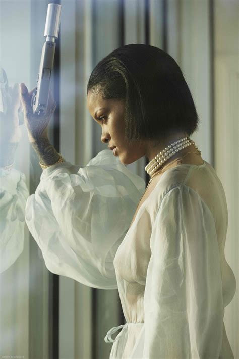 Naked Rihanna Added By