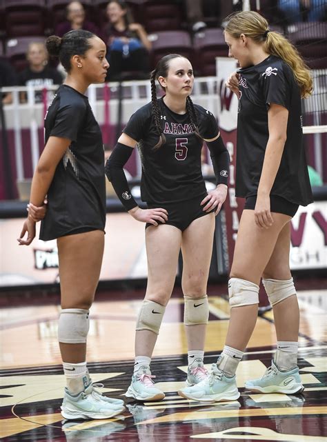 Wylie volleyball players give verbal commitments to colleges | Wylie News