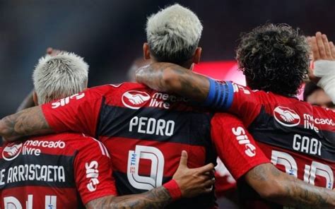 Sampaoli tem dúvidas para ataque do Flamengo em final contra São Paulo