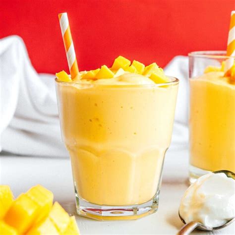 Mango Smoothie (3 Ingredients!) | Live Eat Learn