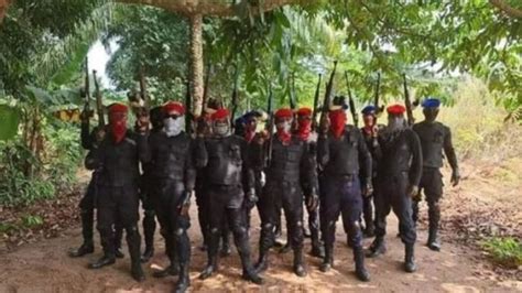 Nigerian Troops Raid Ipob Esn Hideout Arrest 2 Ring Leaders In Enugu