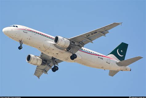 AP-BOM PIA Pakistan International Airlines Airbus A320-214 Photo by ...