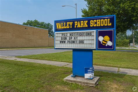 Valley Park Elementary School, Rankings & Reviews - Homes.com