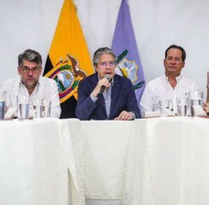 Guillermo Lasso (President of Ecuador): Age, Bio, Career, kids, Family ...