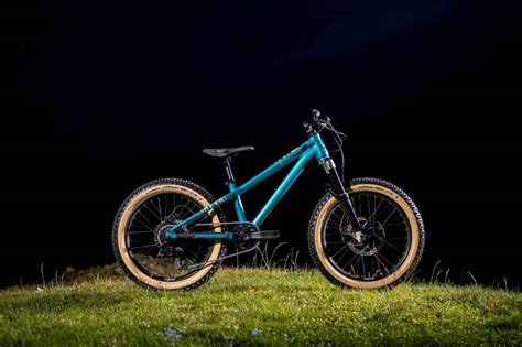 Meta Ht Dirt View Specs Reviews Mountainly