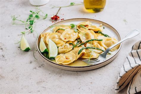 Ravioli Agli Asparagi Un Primo Piatto Ricco Di Sapore