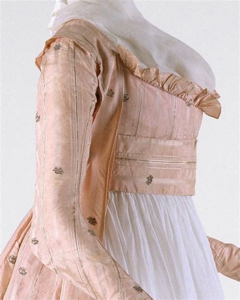 Rate The Dress Pastel Pink Over Robes The Dreamstress 1790s