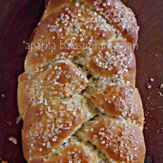 Cardamom Bread Recipe | My Diverse Kitchen - A Vegetarian Blog