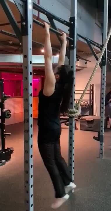 'I did 10 pull-ups every day for 2 weeks - here’s what happened’