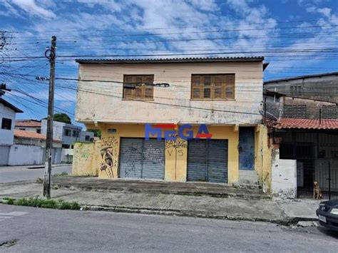 Ponto comercial mais casa à venda no bairro Álvaro Weyne Fortaleza CE