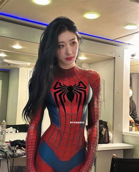 Clear Skin Face Spiderman Cosplay Female Pose Reference Female Poses