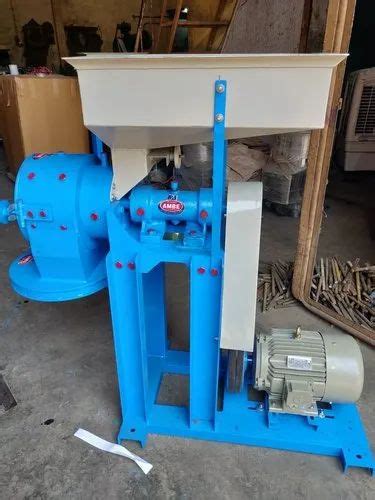 Semi Automatic Double Stage Pulverizer Machine Three Phase Kg